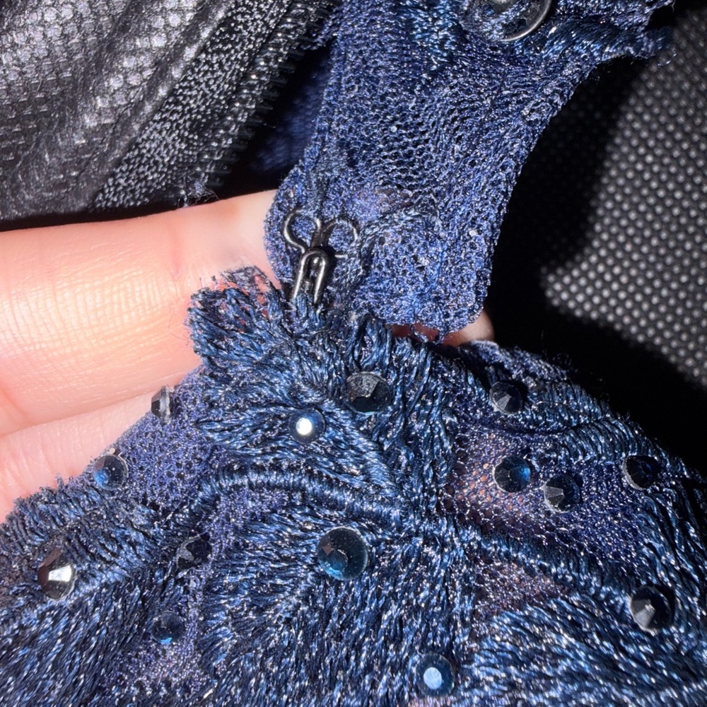 Navy Prom Dress Size 00 with Pockets - Picture 5 of 9